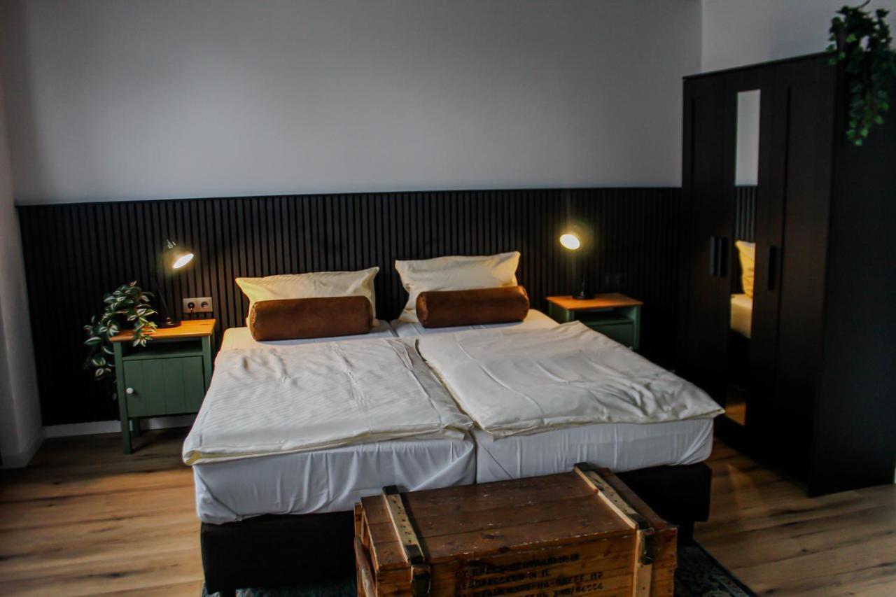 Airport Hotel Jaegerhof Веце Екстериор снимка