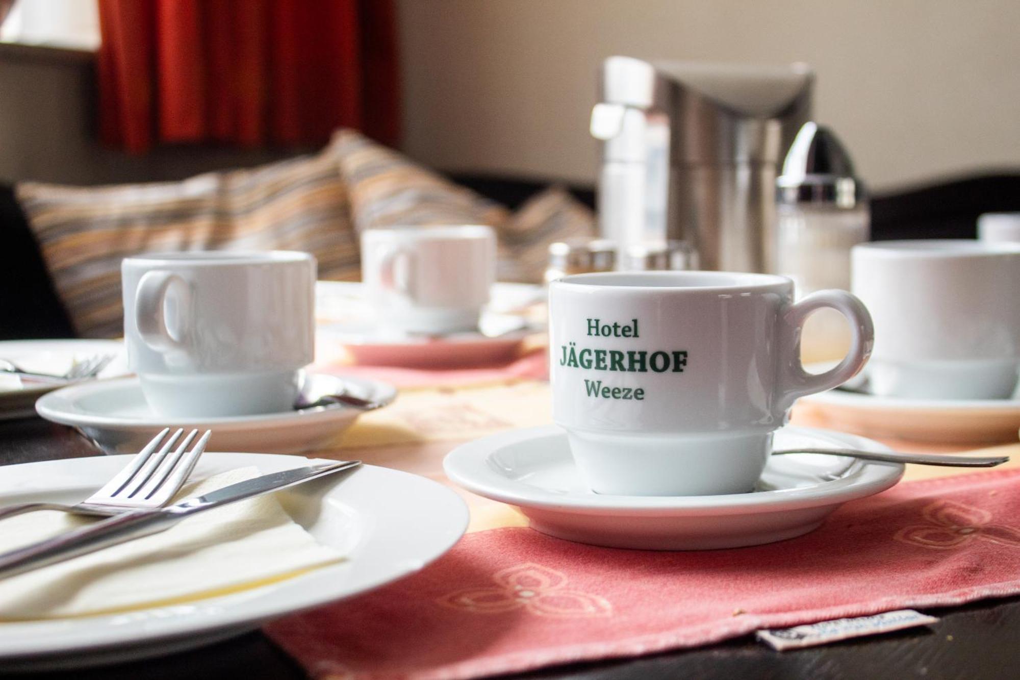 Airport Hotel Jaegerhof Веце Екстериор снимка